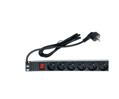 Multiprise 8 prises avec protection parasurtension – CableSolution DS-1UA-F8-KG